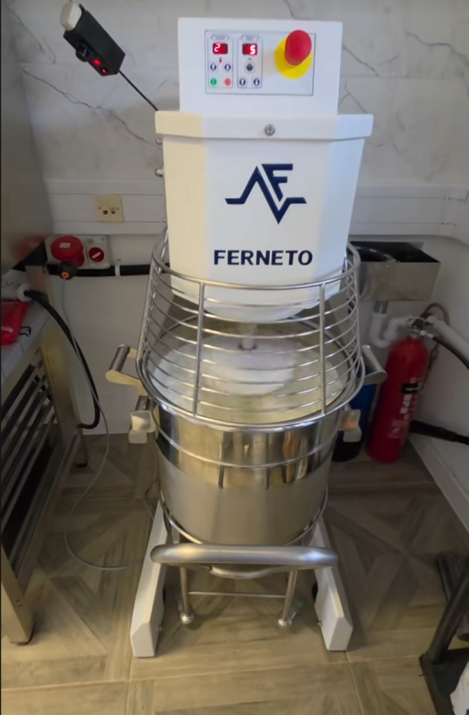 Mixer planetar Ferneto BTF 60L profesional pentru patiserie si cofetarie